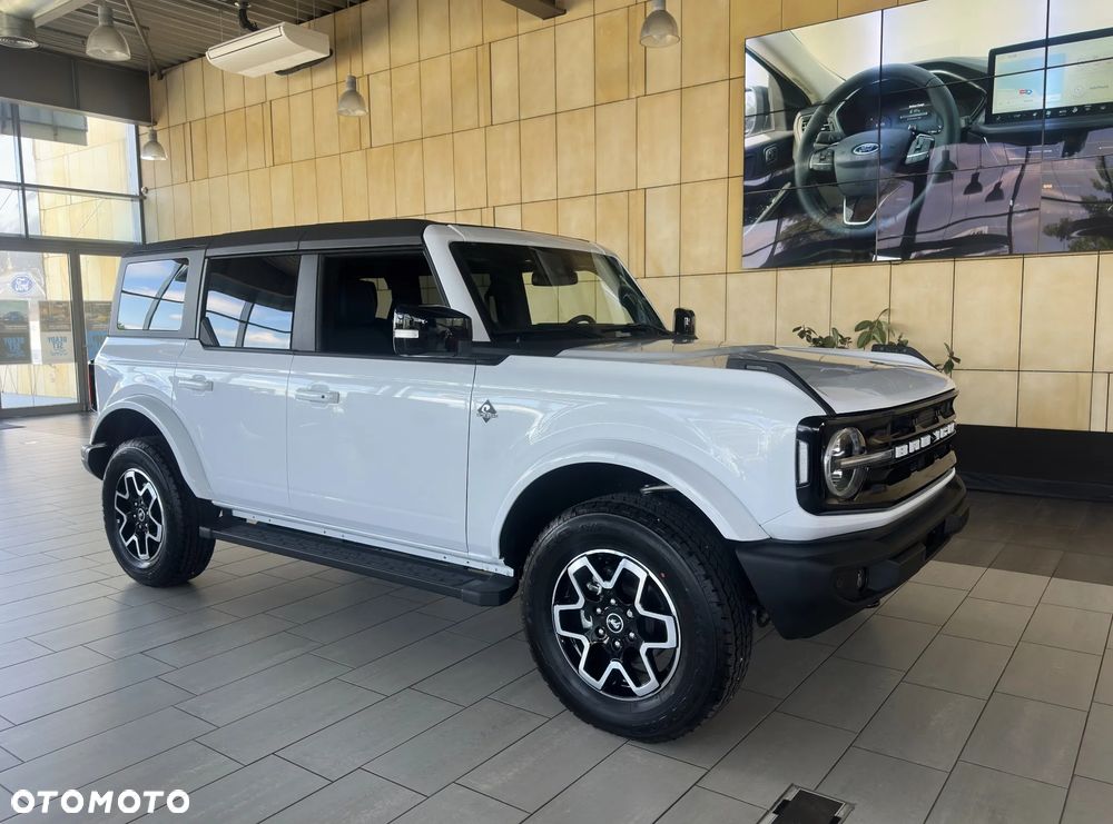 Ford Bronco 2.7 EcoBoost 4WD Outer Banks - 2