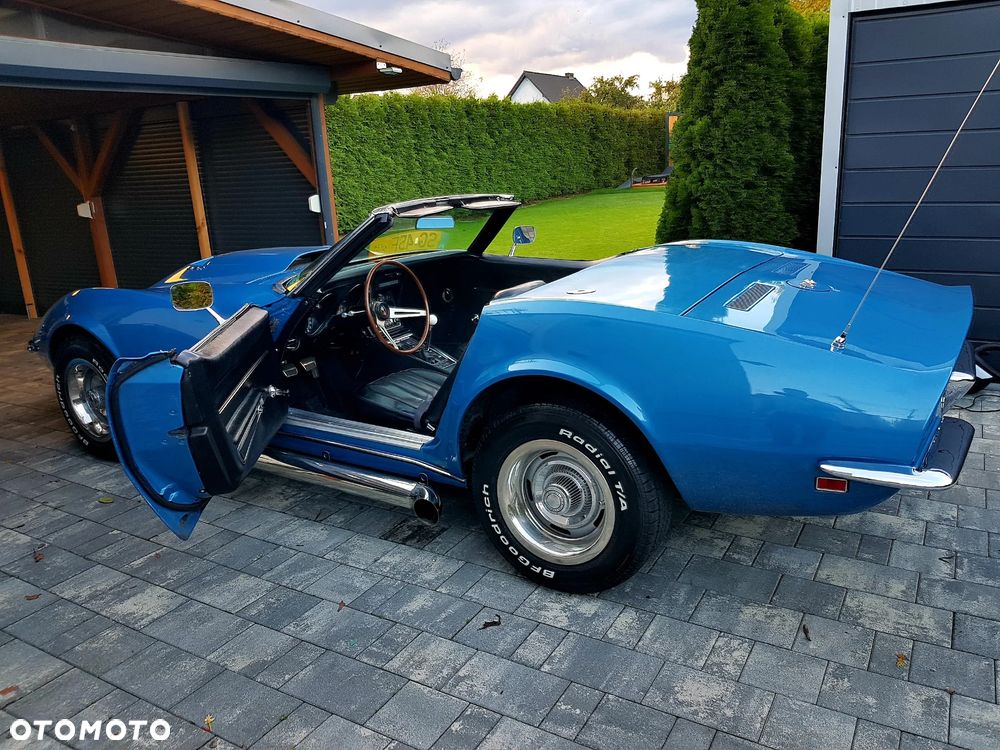Chevrolet Corvette - 7