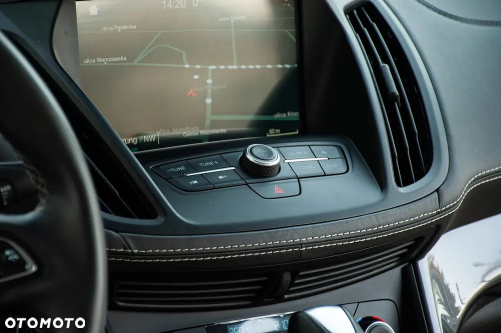 Ford Kuga 1.5 EcoBoost 4x4 Titanium - 17