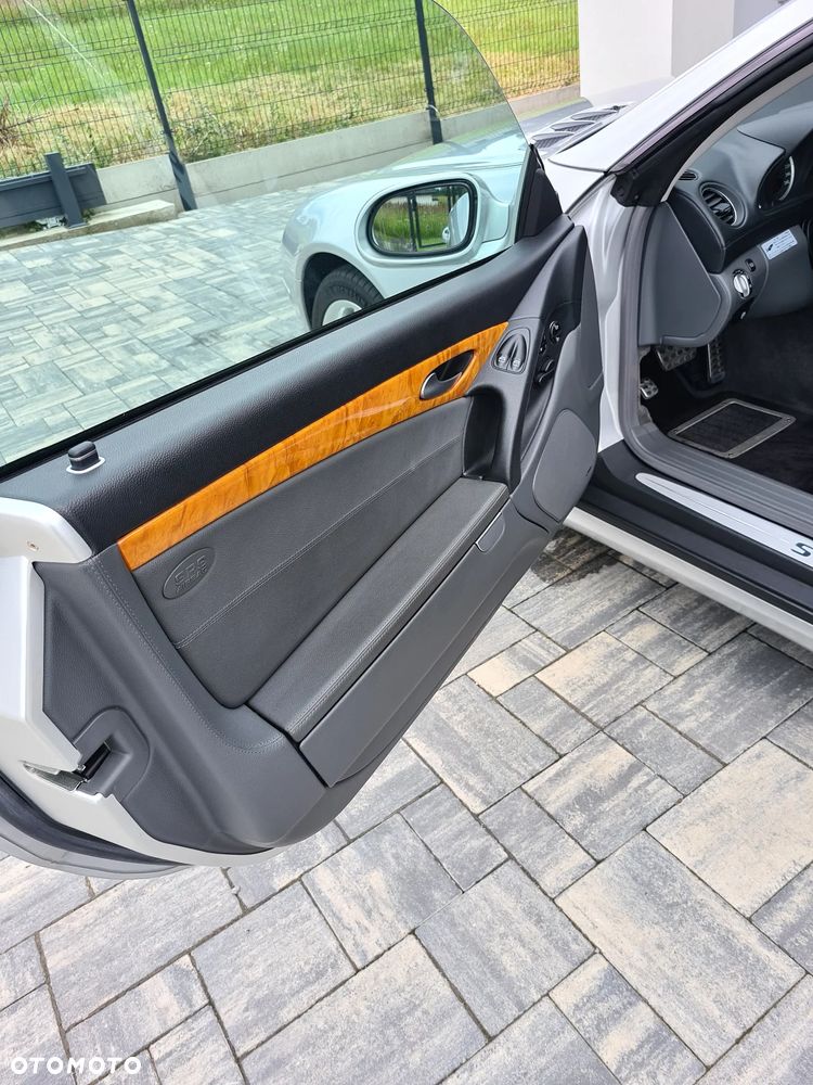 Mercedes-Benz SL - 13
