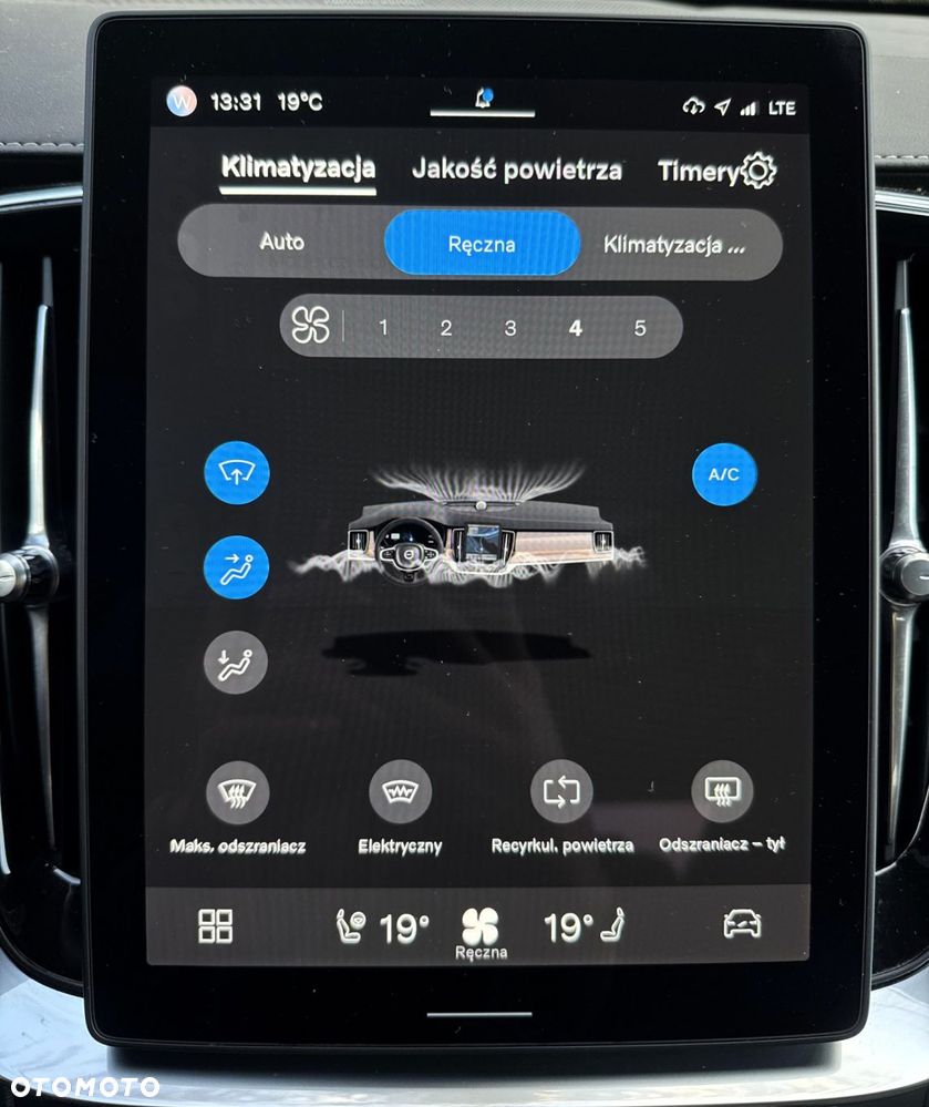 Volvo XC 90 - 18