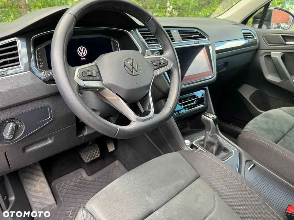 Volkswagen Tiguan 1.5 TSI EVO Elegance DSG - 17