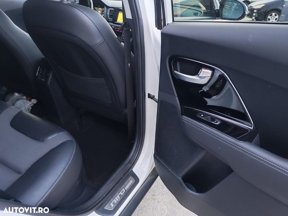 Kia Niro 1.6 GDI PHEV 2WD Aut. Edition 7 - 13