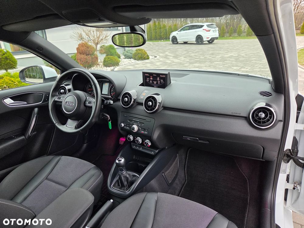 Audi A1 3-drzwiowe 1.2 TFSI S line edition m S line Sportpaket - 27