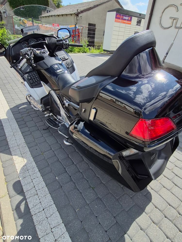 Honda GL - 24