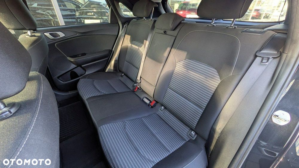 Kia Ceed 1.5 T-GDI M - 14