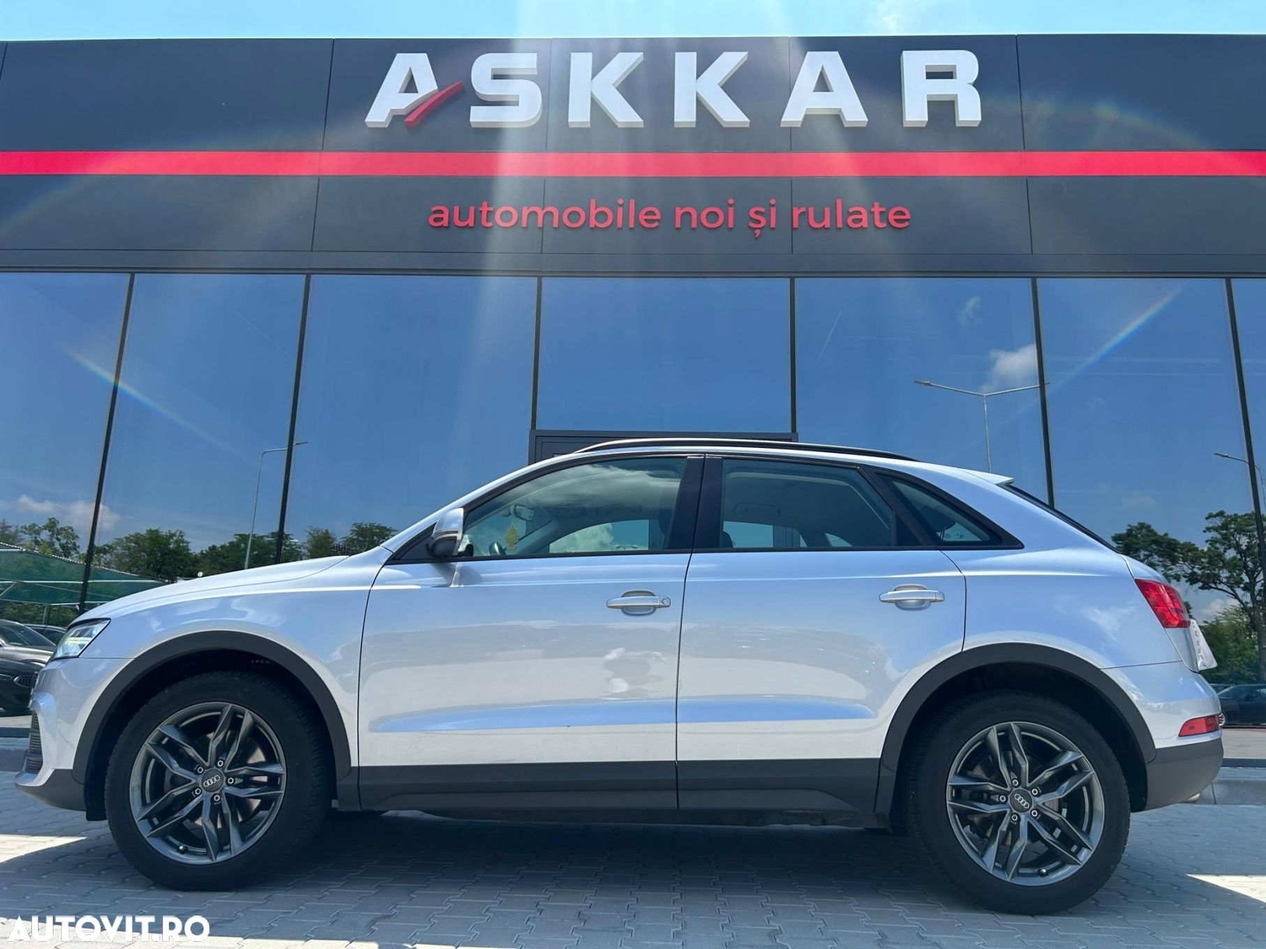 Audi Q3 1.4 TFSI Stronic Design - 9