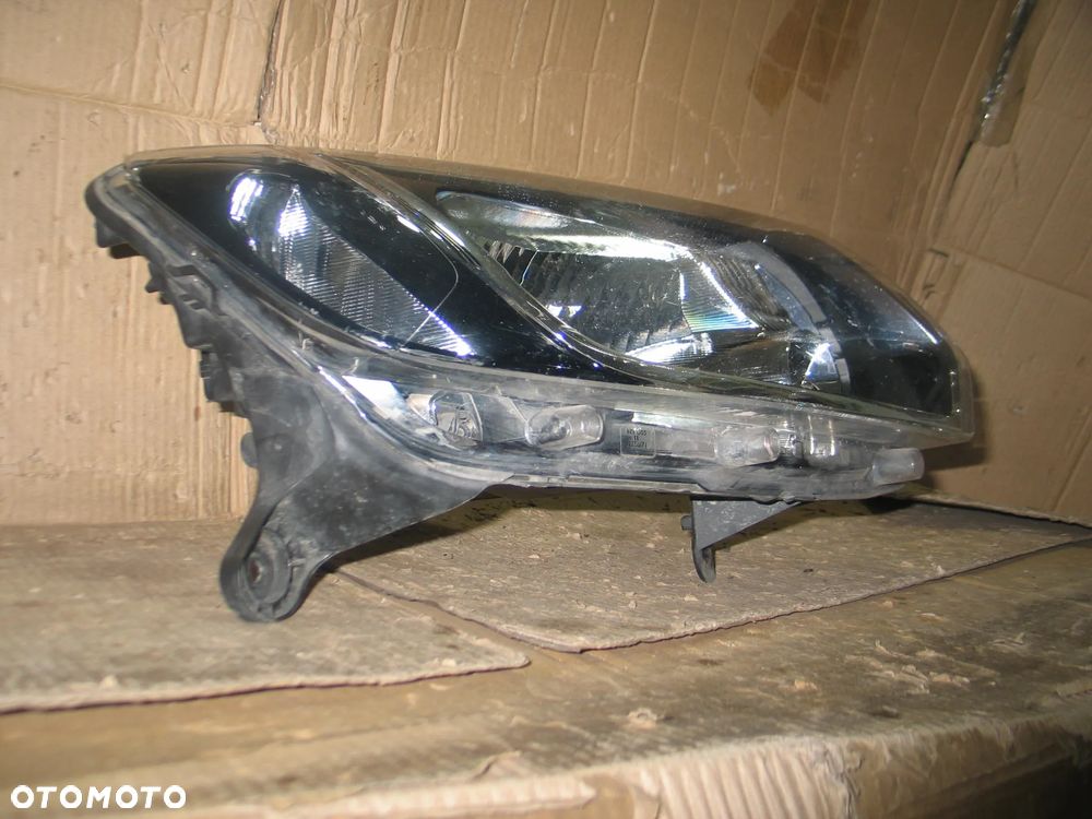 lampa prawy przod dacia sandero 2 II dacia logan 260107737R europa - 5