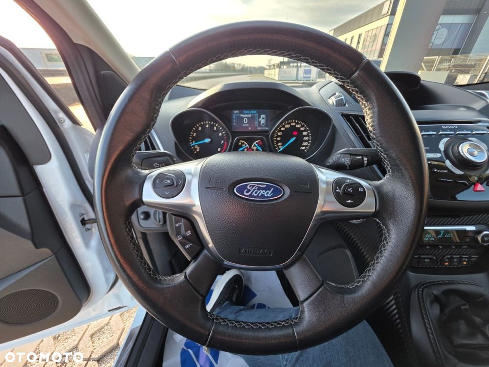 Ford Kuga - 14