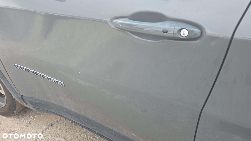 Jeep Compass - 13