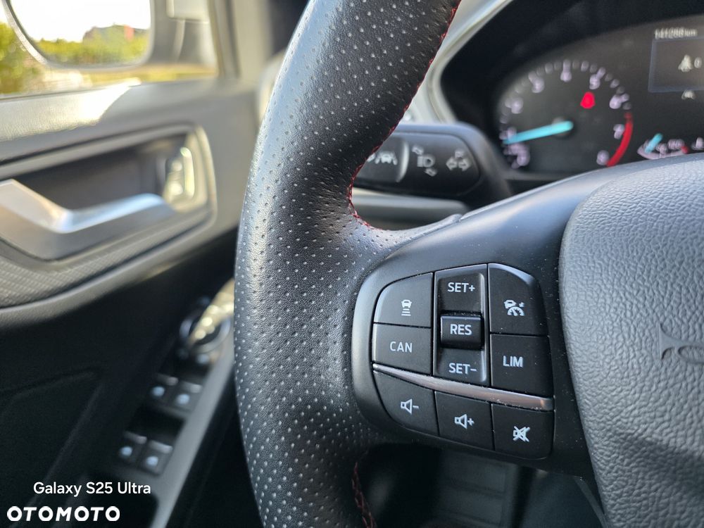 Ford Focus 1.5 EcoBoost ST-Line ASS - 23