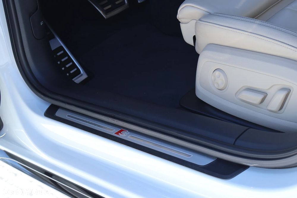 Audi A4 Limousine 45 TFSI quattro S tronic S line - 35