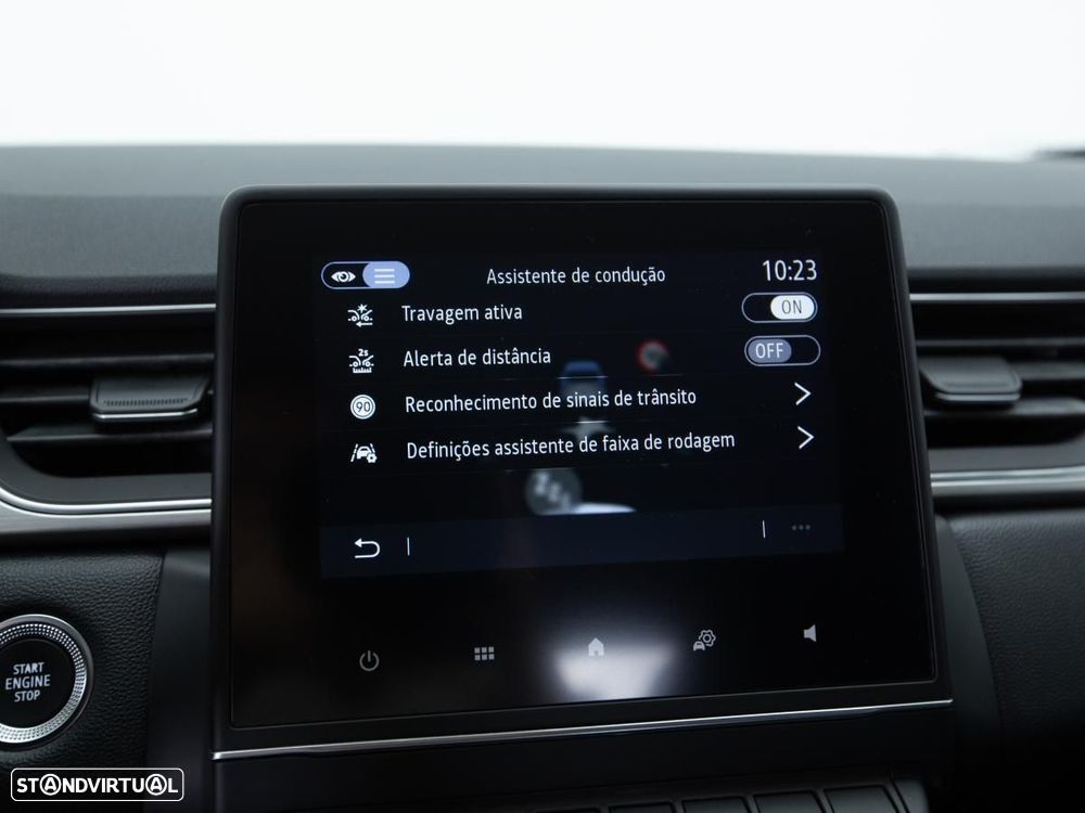 Renault Captur - 23