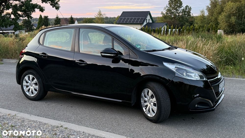 Peugeot 208 - 4