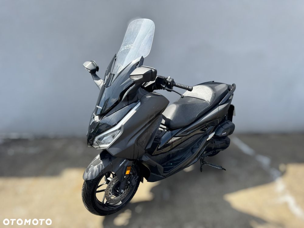 Honda NSS - 6