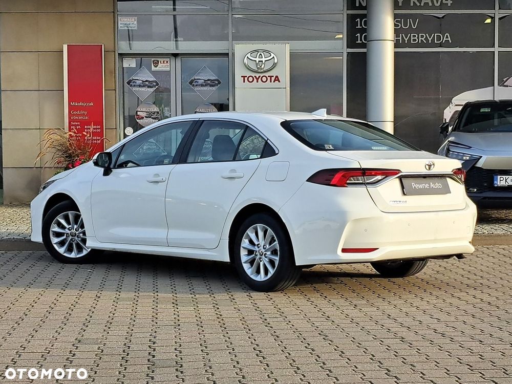 Toyota Corolla - 4