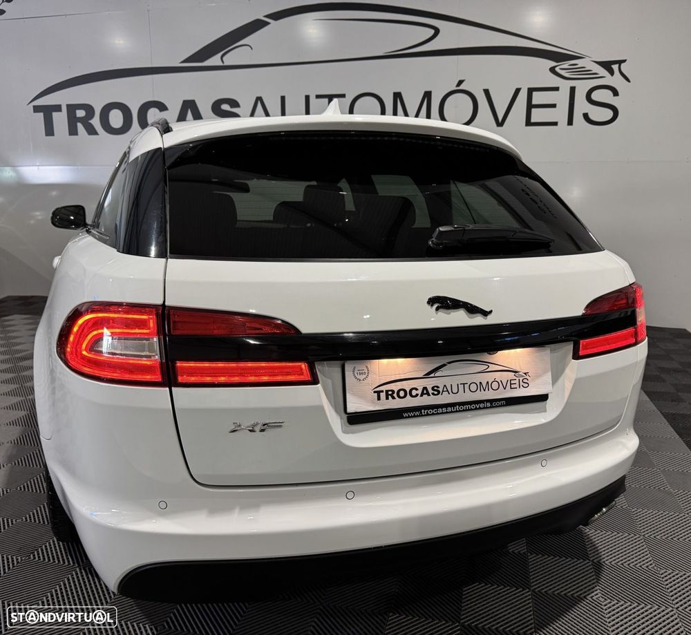 Jaguar XF Sportbrake 2.2 D R-Sport - 10