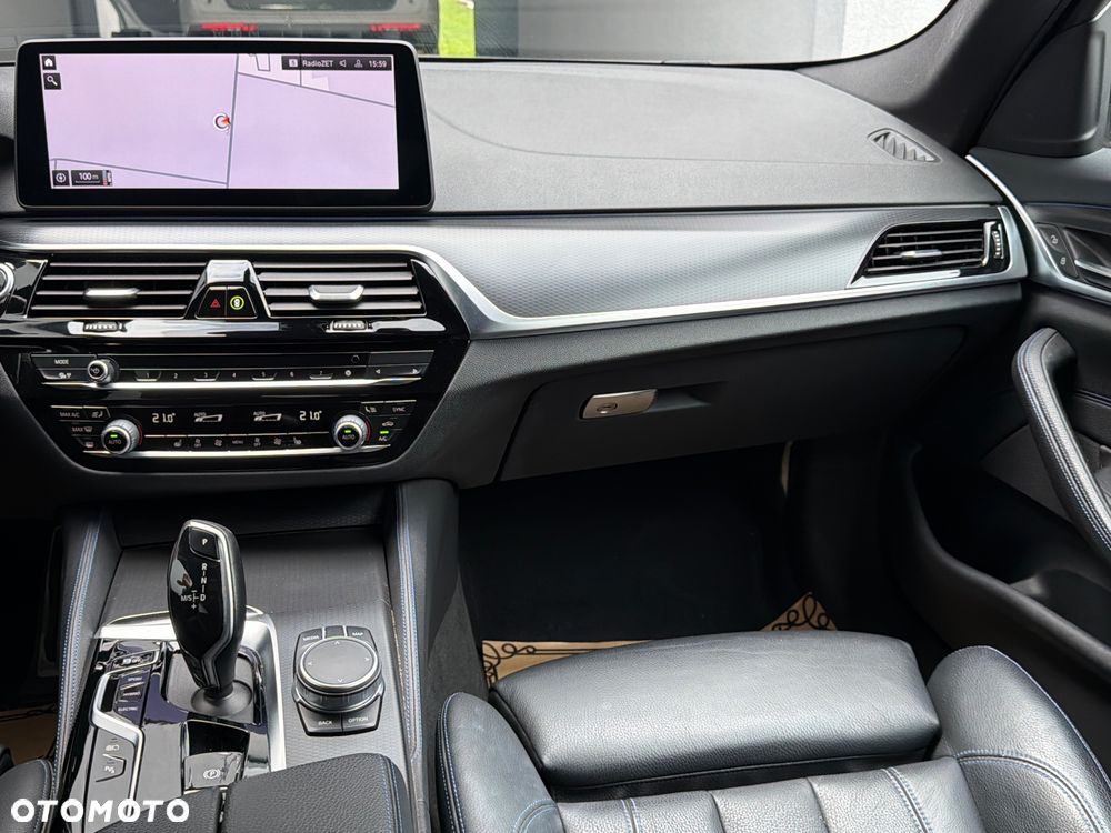 BMW Seria 5 530e PHEV M Sport - 7