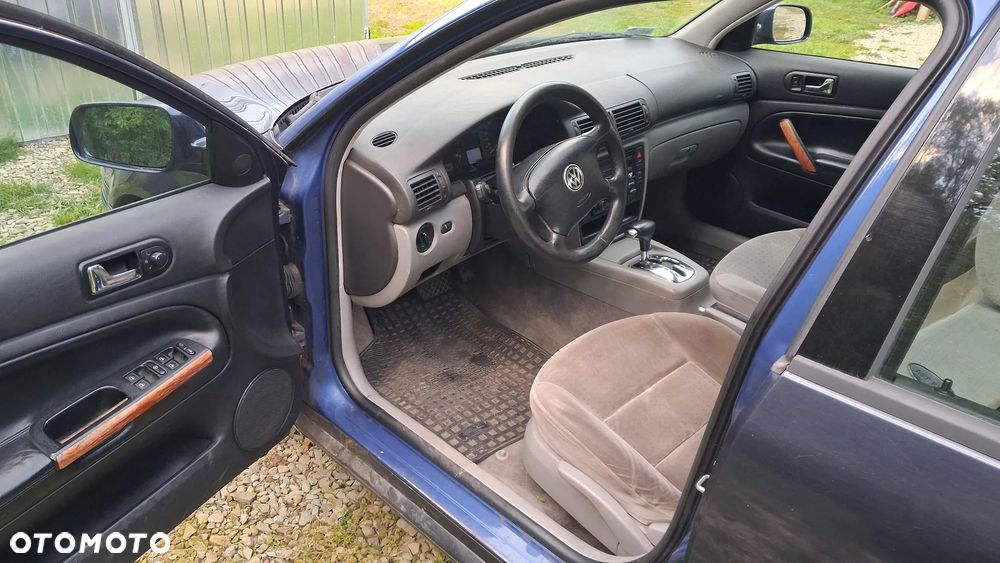 Volkswagen Passat 2000 photo 5