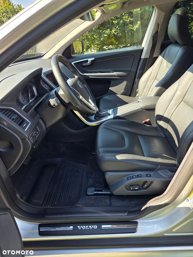 Volvo XC 60 T6 AWD Summum - 14