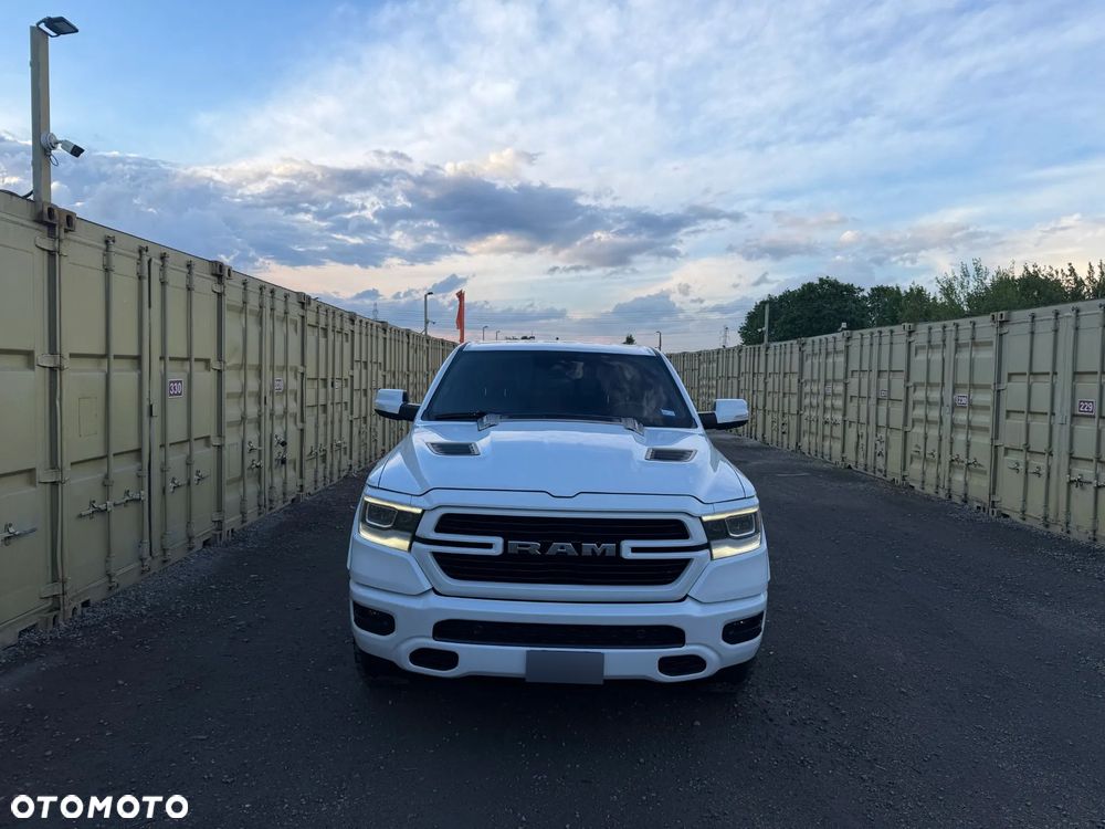 RAM 1500 5.7 eTorque Crew Cab Shortbed Laramie Sport - 4