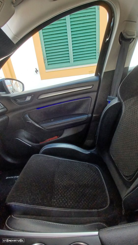 Renault Mégane Sport Tourer - 17