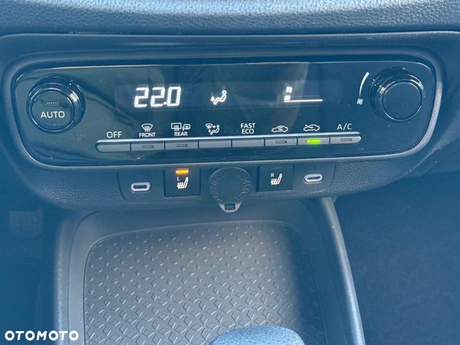 Toyota Aygo X Hybrid 1.5 Comfort e-CVT - 8