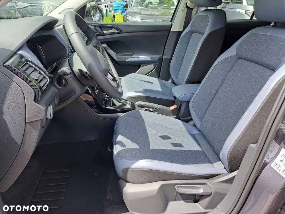 Volkswagen T-Cross - 11