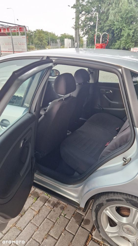 Seat Ibiza 1.4 16V Reference - 12
