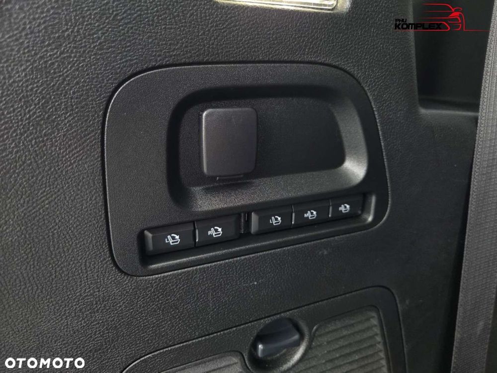 Ford S-Max - 31