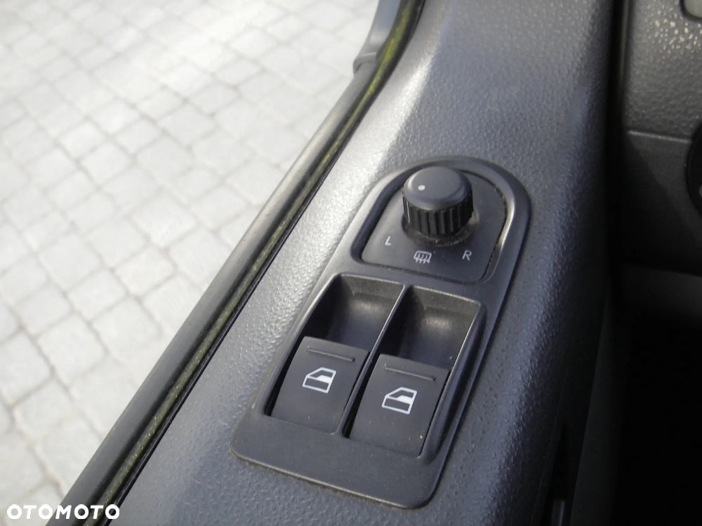 Volkswagen Transporter - 18