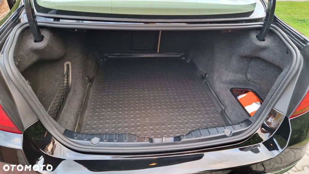 BMW Seria 5 525d Luxury Line - 18