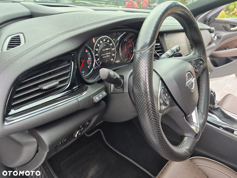 Opel Insignia 2.0 T 4x4 Innovation S&S - 24