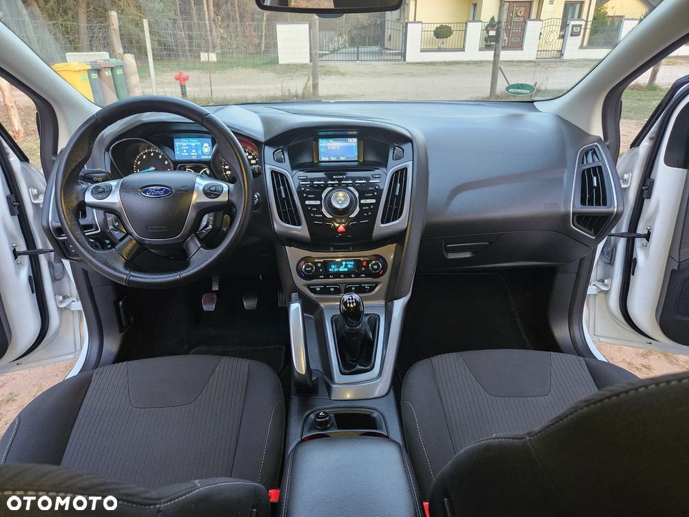 Ford Focus 1.6 Titanium - 26