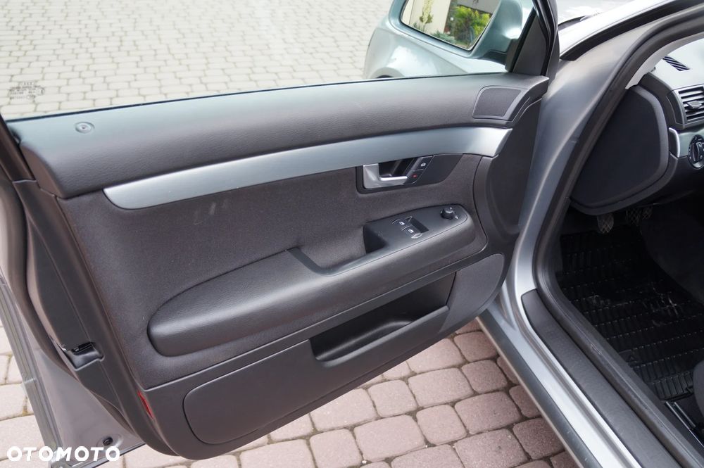 Audi A4 Avant - 5