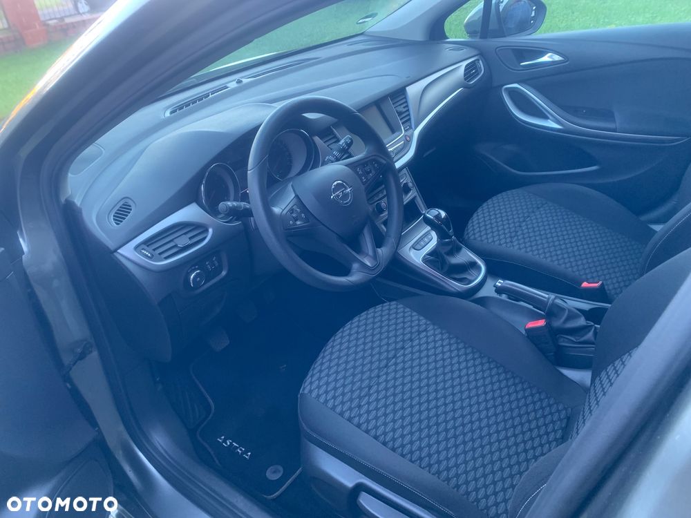 Opel Astra - 35