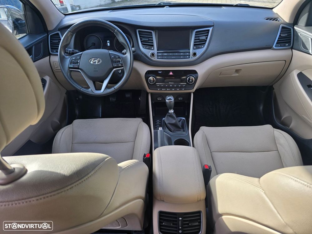 Hyundai Tucson 1.7 CRDi Executive - 21