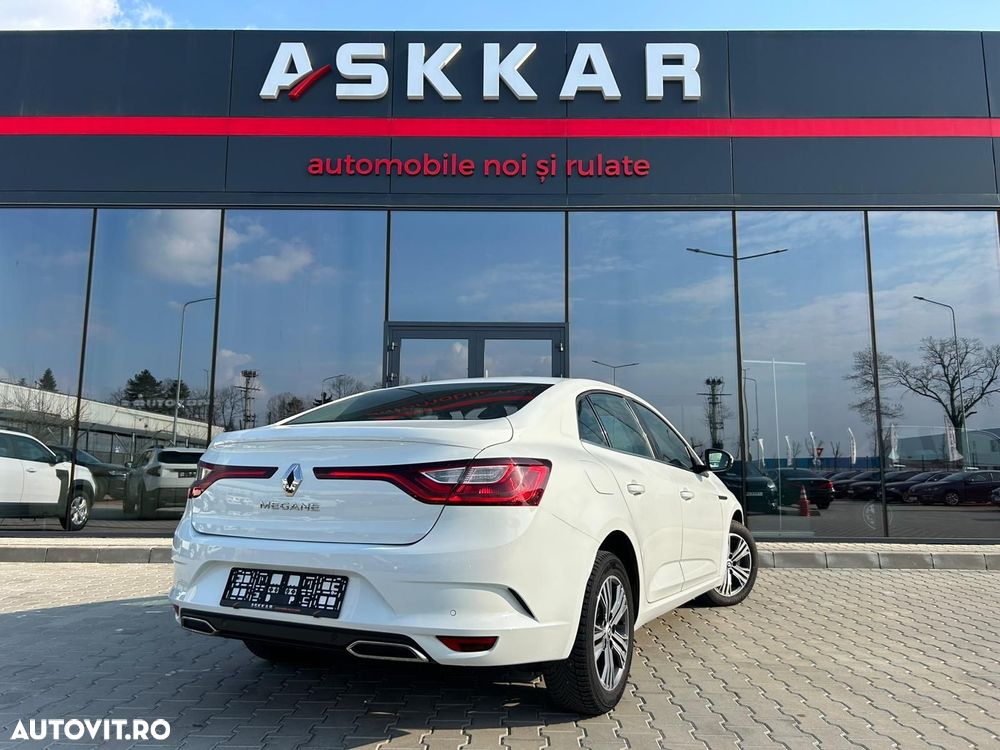 Renault Megane TCe 140 EDC GPF Zen - 6