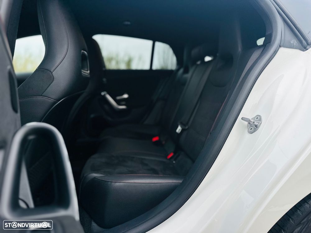 Mercedes-Benz CLA 220 d Shooting Brake AMG Line Aut. - 6