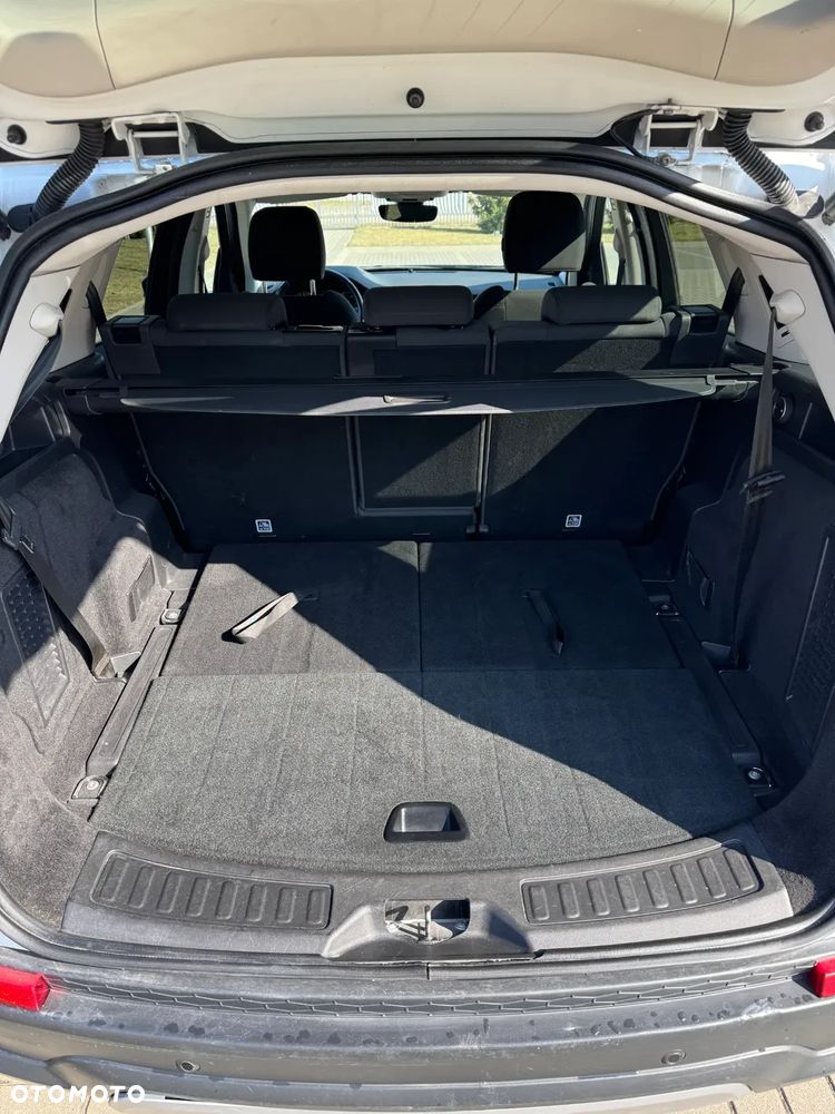 Land Rover Discovery Sport - 25