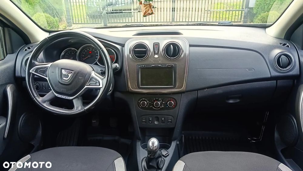 Dacia Sandero - 7