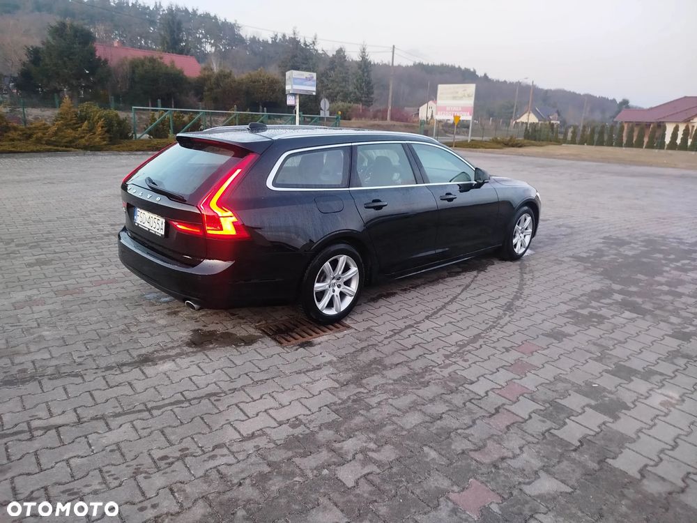 Volvo V90 D3 Momentum Pro - 10