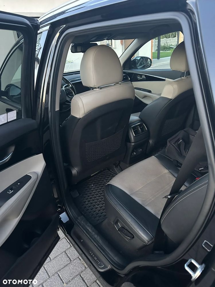 Kia Sorento - 16