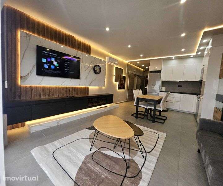 T1+1 remodelado e mobilado - Grande imagem: 5/12