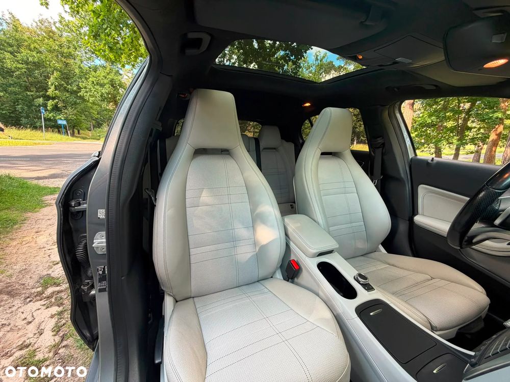 Mercedes-Benz GLA 220 d 4-Matic AMG Line - 15