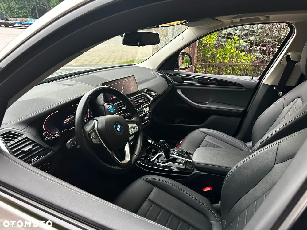 BMW iX3 Standard - 15