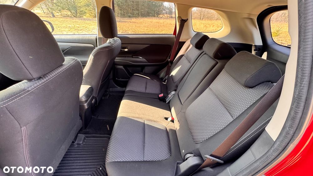 Mitsubishi Outlander 2.2 DI-D 4WD Automatik Plus - 13