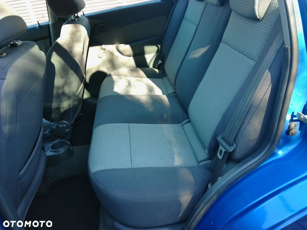 Chevrolet Aveo 1.2 16V Base / Classic - 15