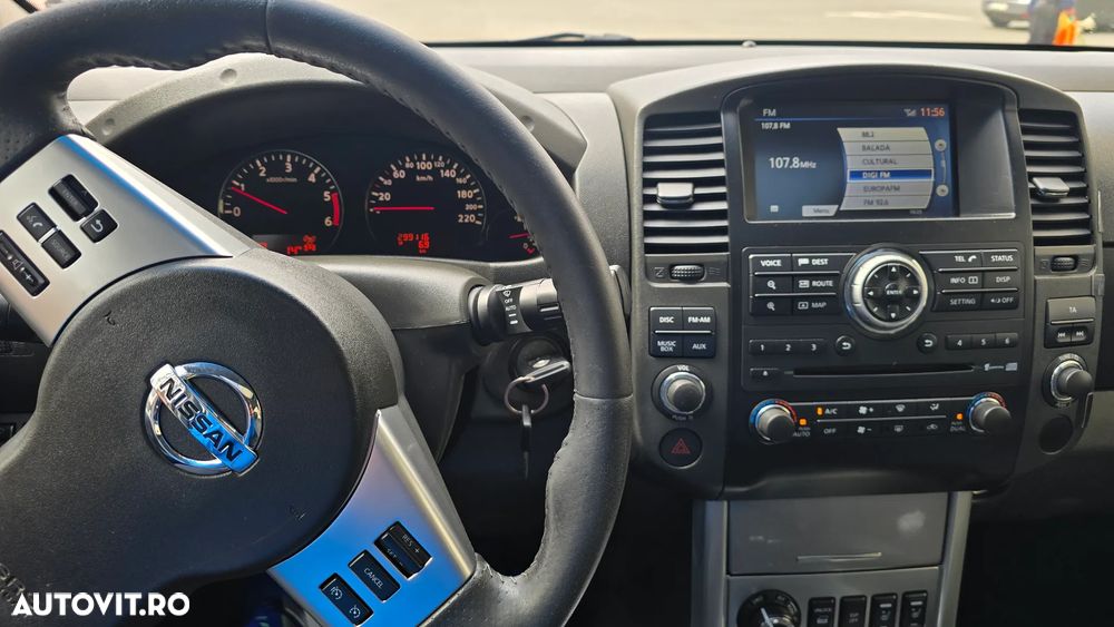 Nissan Navara Double Cab LE Plus Aut. - 12