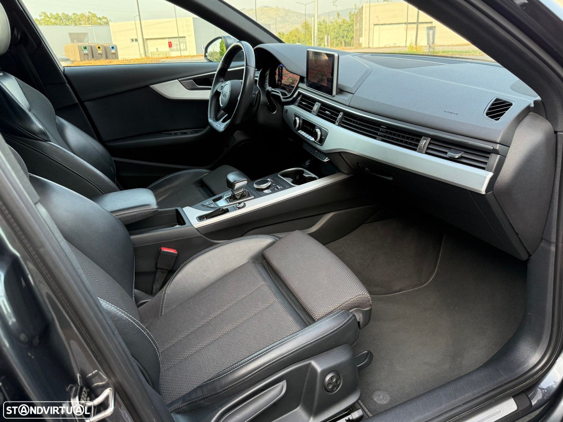 Audi A4 Avant 35 TDI S line S tronic - 27